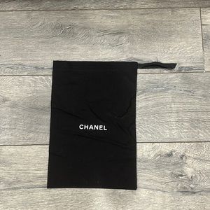 • Chanel • Unisex 1 Shoe Dust Bag Drawstring Top Black and White